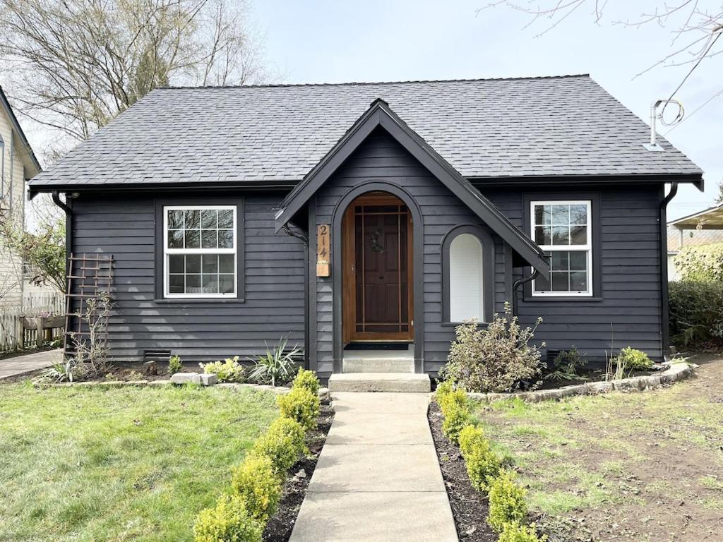 Modern 2 Bedroom Farmhouse Cottage With Hot Tub In Snohomish Esterno foto